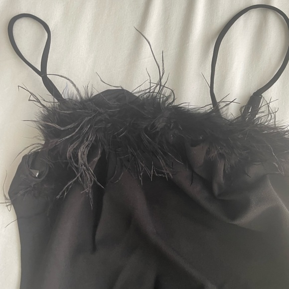 Size Large Mid-Length Black Feather Dress - Picture 2 of 5